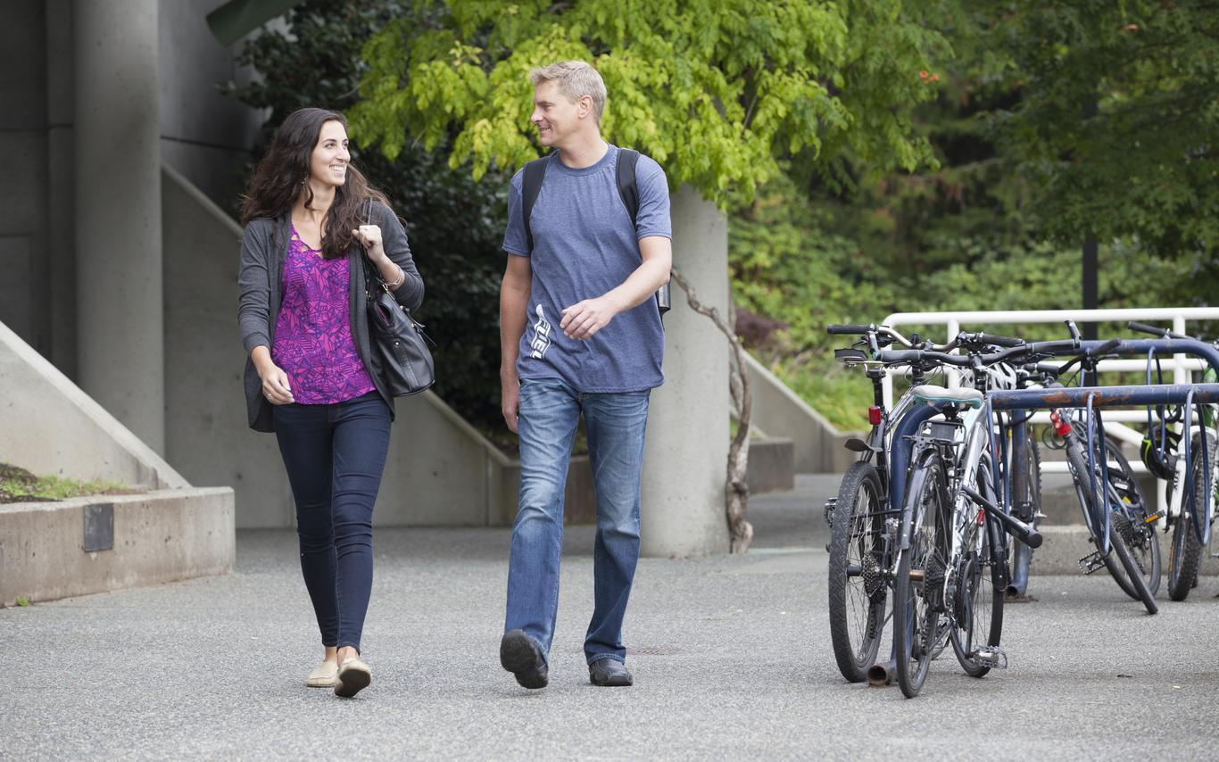 Two VIU students walking to class on campus